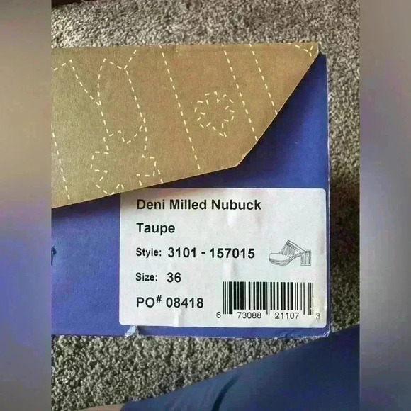 DANSKO, Deni milled Nubuck mule, tassles, taupe clog, NWOT, size EU 36, size 6 - Picture 6 of 6